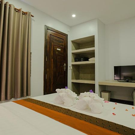 Makk Hotel Kampot Exteriör bild
