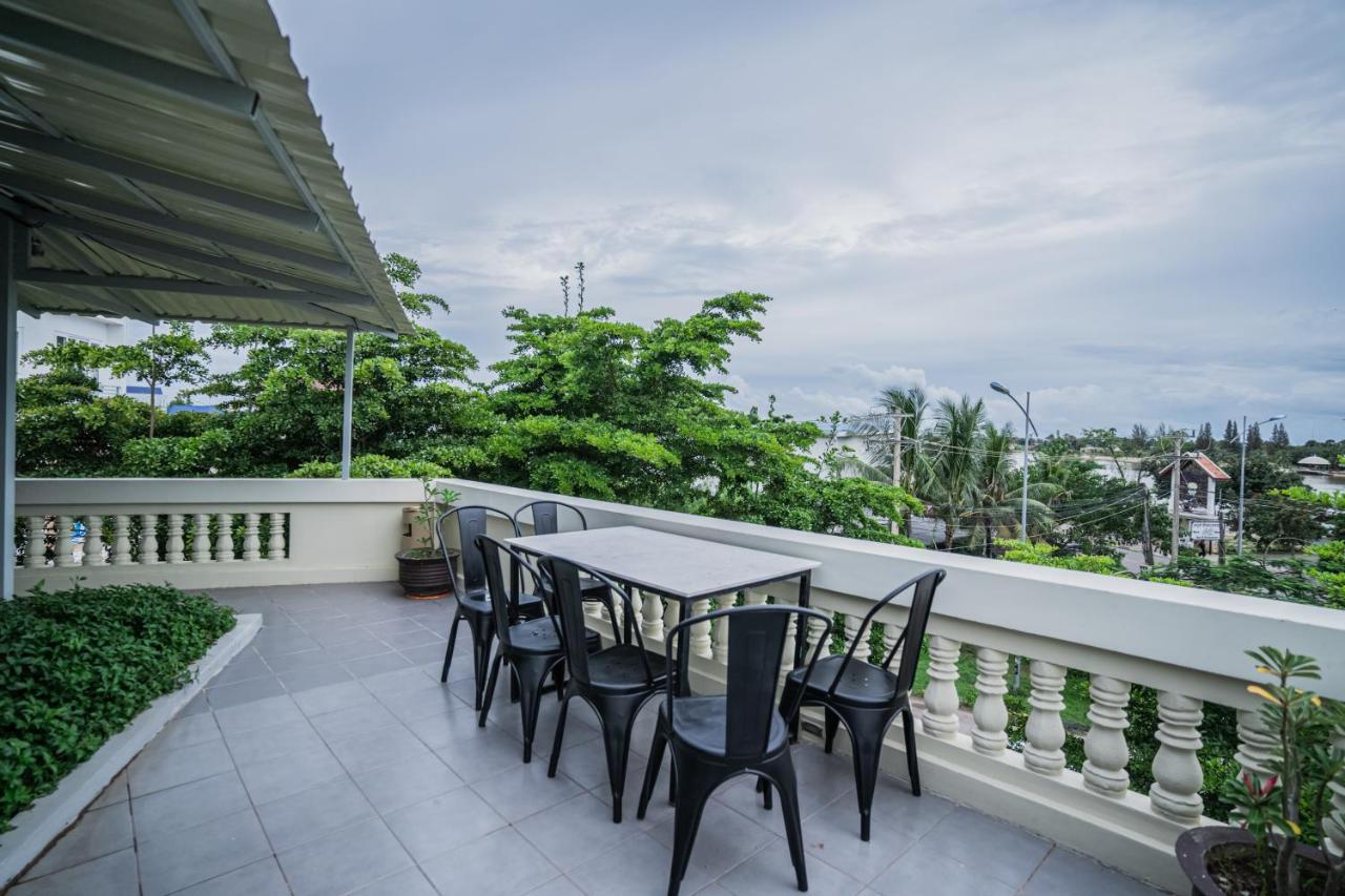 Makk Hotel Kampot Exteriör bild