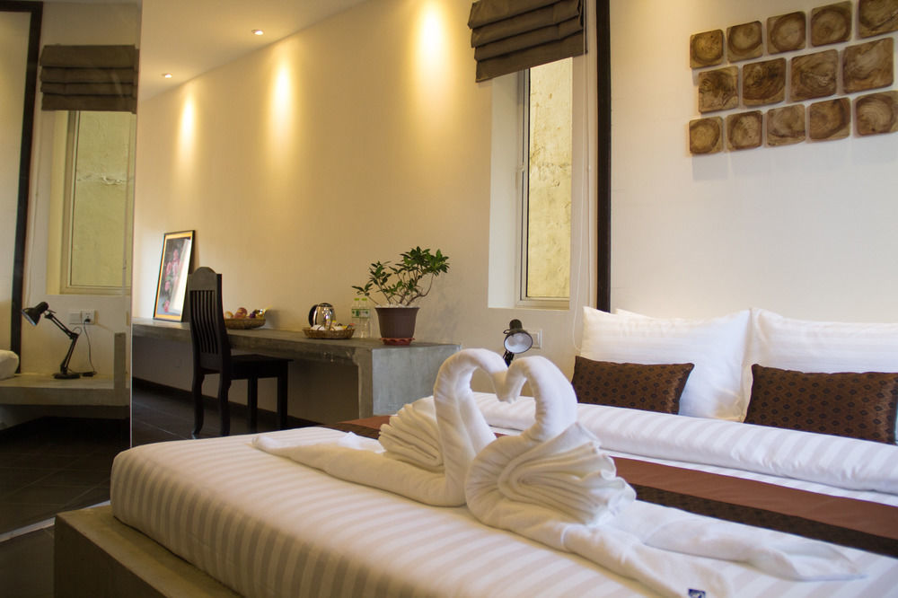 Makk Hotel Kampot Exteriör bild